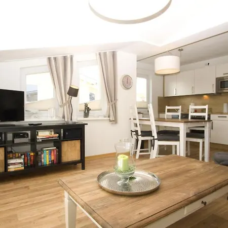 Meeresblick Residenzen Fewo 41 Deluxe, Inklusive Sauna Und Schwimmbadnutzung Im Ahoi Sellin *