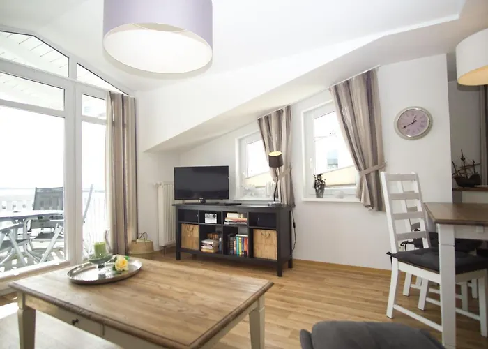 酒店 Meeresblick Fewo41- Balkon, Meerblick, Sauna, Schwimmbad 奥斯特巴德·哥伦