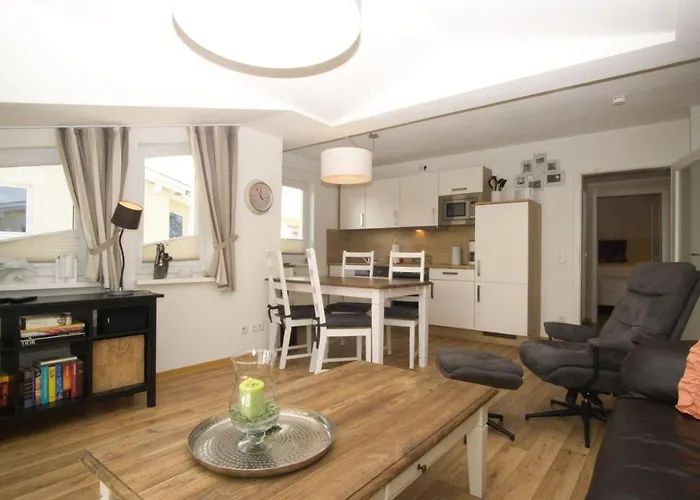 Meeresblick Fewo41- Balkon, Meerblick, Sauna, Schwimmbad 酒店 *